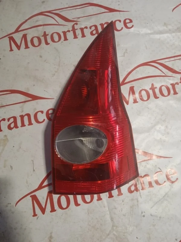 Фонарь задний Renault Megane 8200142683 2, задний правый
