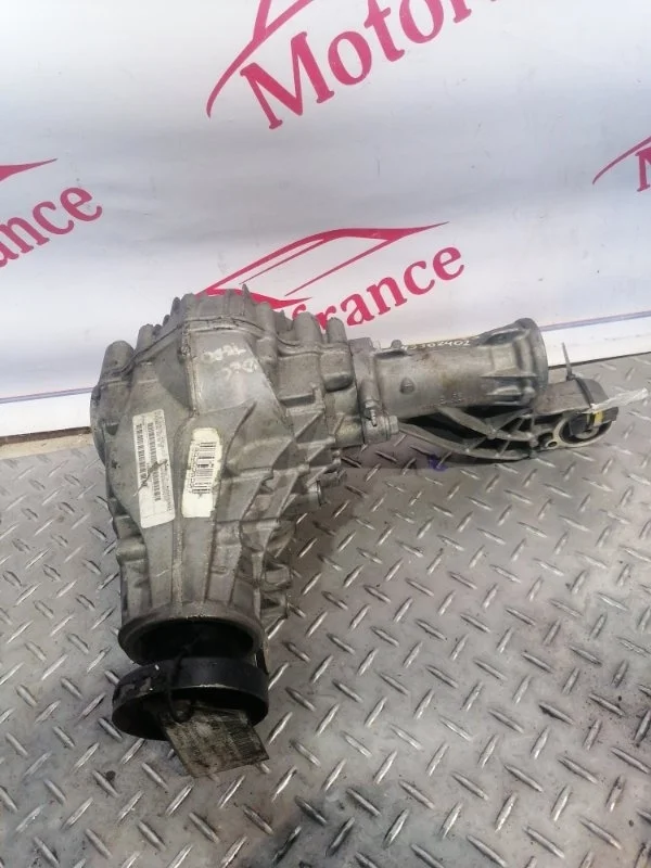 Редуктор Mercedes-benz M-Class 1643302402 W164 3.5, передний