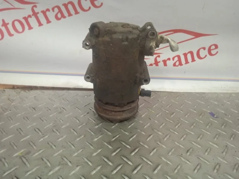 Компрессор кондиционера Ford C-MAX 1490495 1.8 16V Q7DA