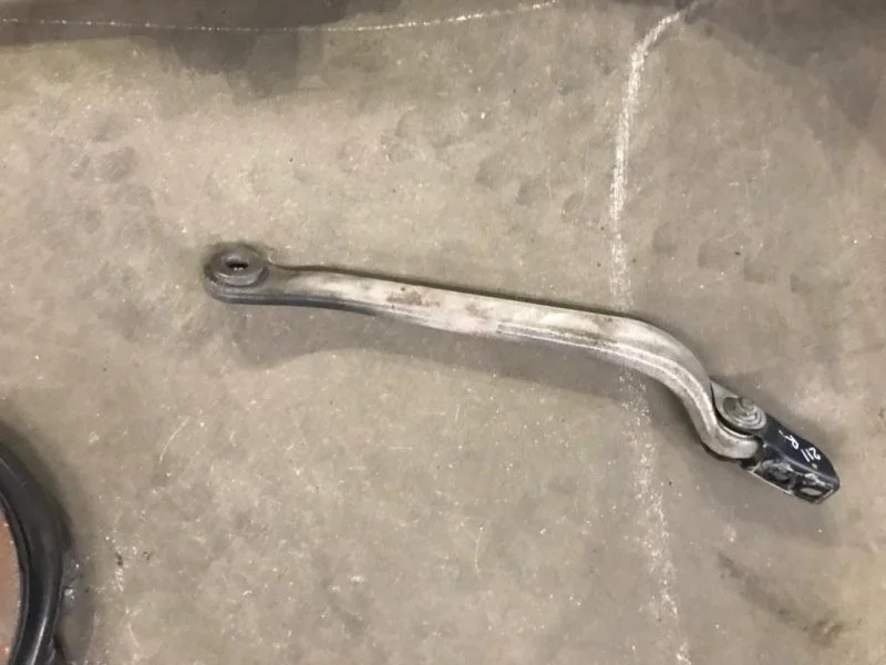 Рычаг задний нижний правый Mercedes-benz E-Class A2303500429 W211