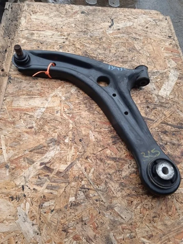 Рычаг передний левый Ford Fiesta 1737305