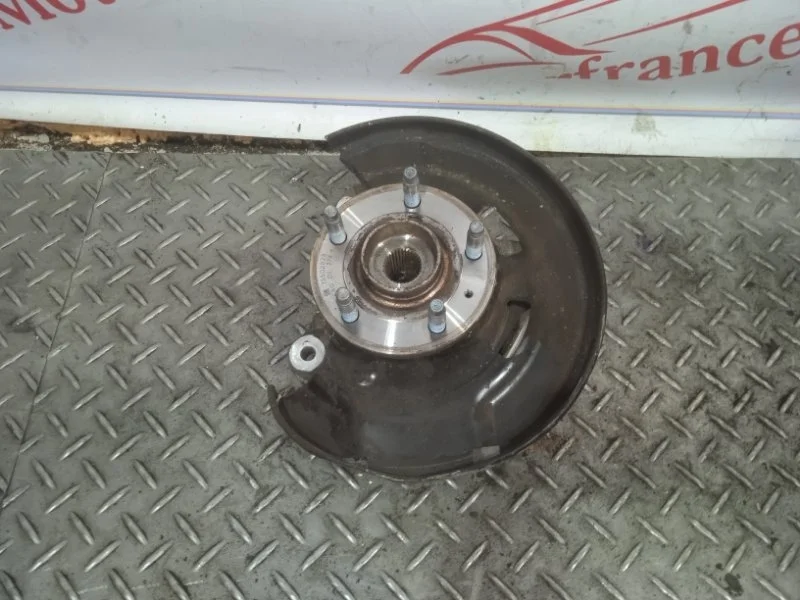 Кулак поворотный Chevrolet Cruze 13583478 1, передний левый