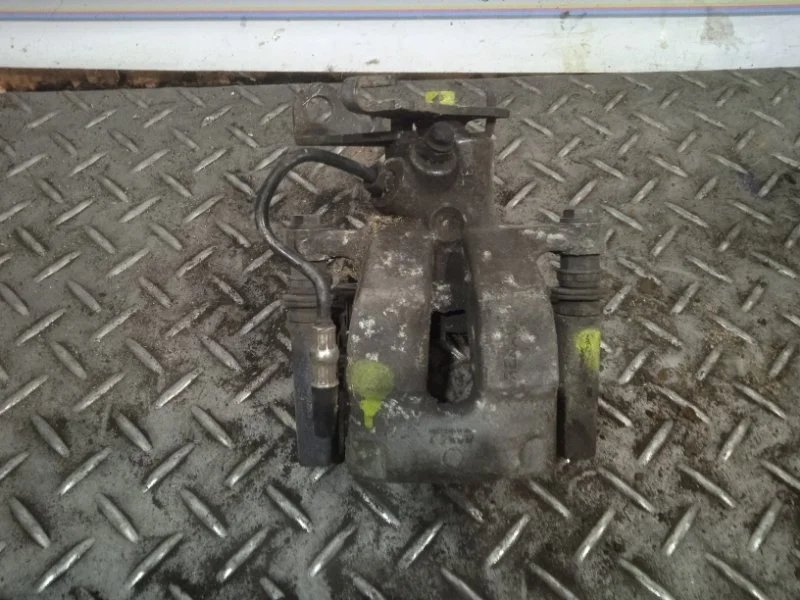 Суппорт тормозной Renault Megane 7701049108 2, задний левый