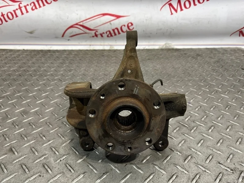 Кулак поворотный Renault Megane 8200297026 2, левый