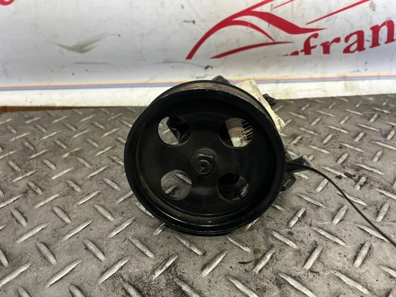 Насос гидроусилителя руля Hyundai Starex 571004A850 H1 D4CB