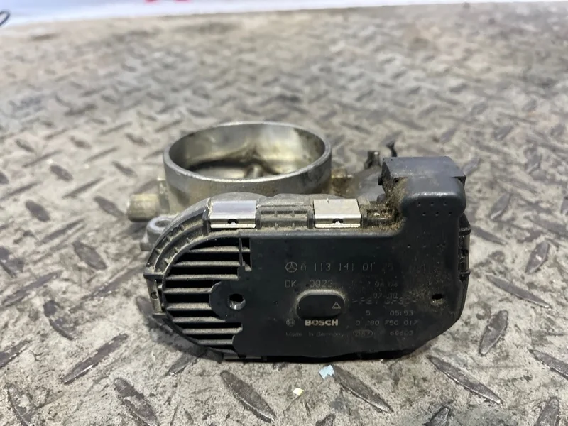 Дроссельная заслонка Mercedes-Benz E-Class A1131410125 W211 OM113 5.0