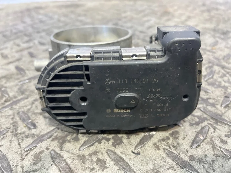 Дроссельная заслонка Mercedes-Benz E-Class A1131410125 W211 OM113 5.0
