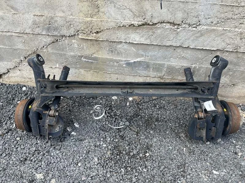 Балка задняя Renault Kangoo 2008-2013 555113267R 2