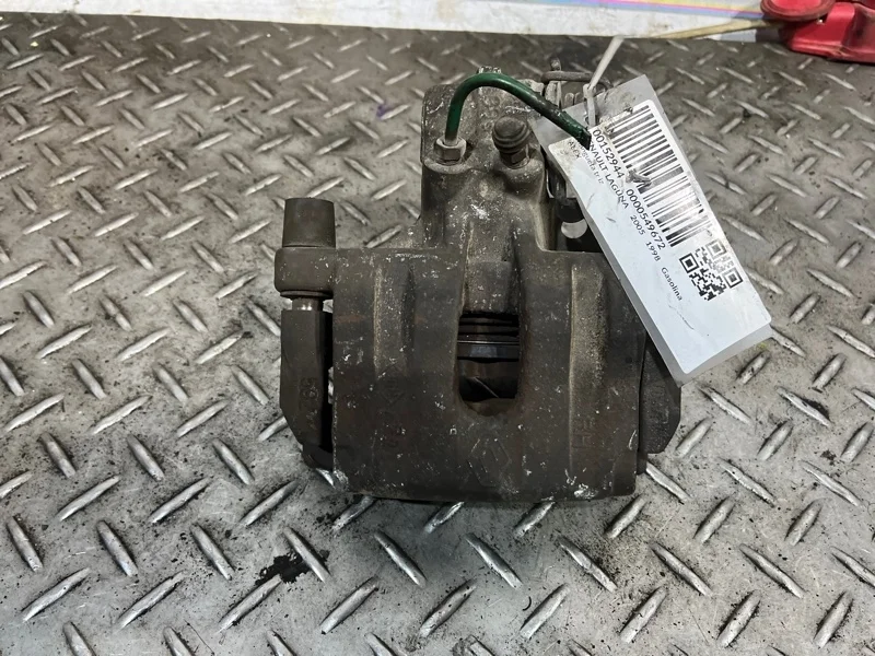 Суппорт тормозной Renault Laguna 2001-2007 7701049109 2, задний правый