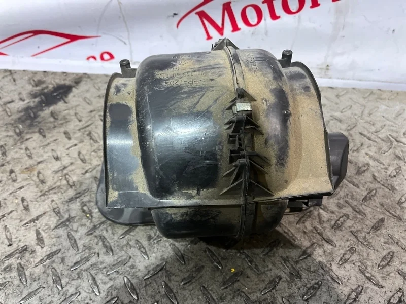 Моторчик печки Renault Kangoo 1998-2002 7700811864 1