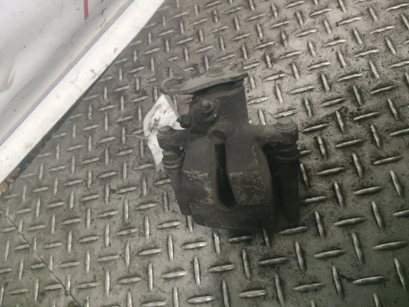 Суппорт тормозной Renault Megane 2006 7701049108 2, задний левый