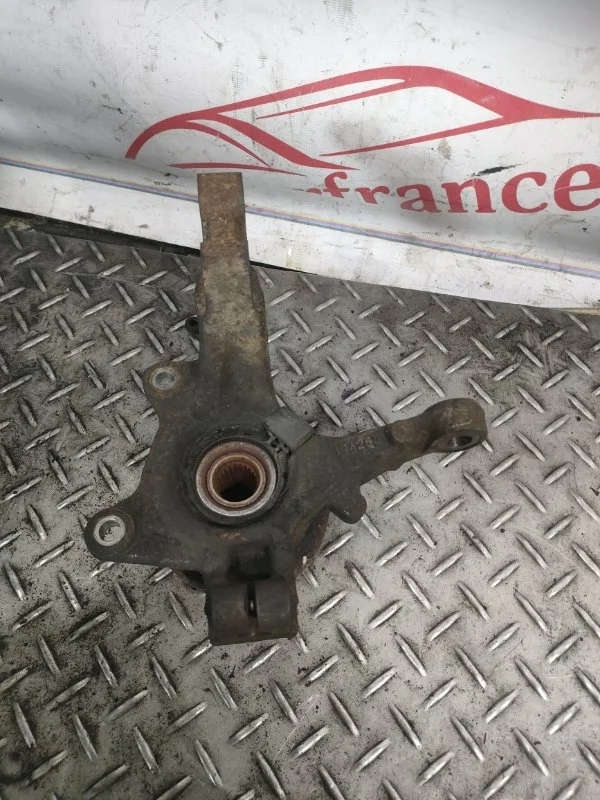 Кулак поворотный Renault Logan 2010 6001548866 1, передний правый