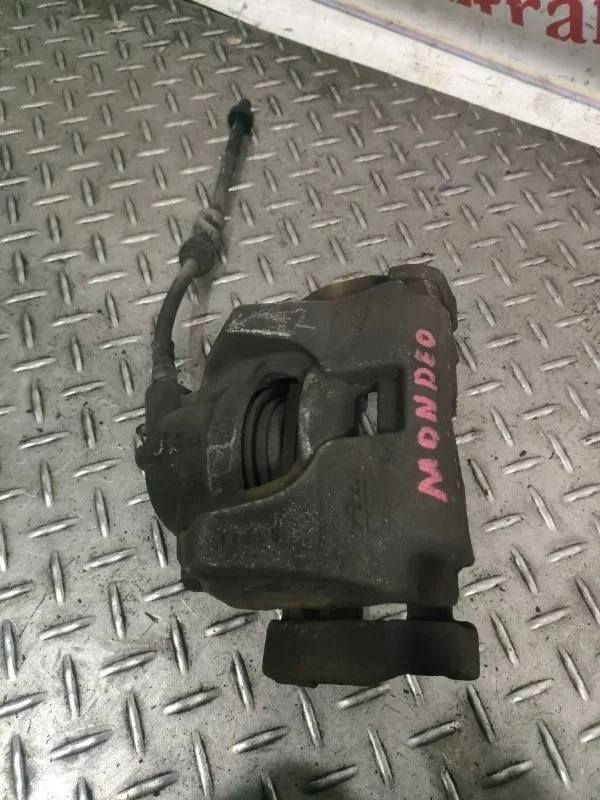 Суппорт тормозной Ford Mondeo 2008 1583140 4, передний левый