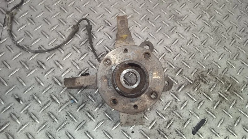 Кулак поворотный Renault Logan 6001548866 1, правый