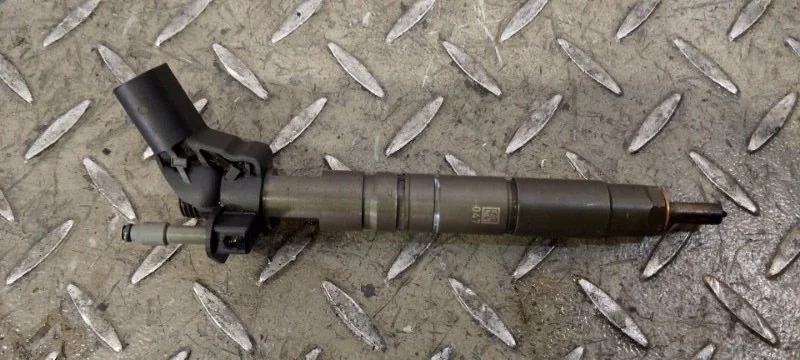 Форсунка топливная Mercedes-Benz R-Class 2012 A6420701187 R251 642.872 3.0 CDI