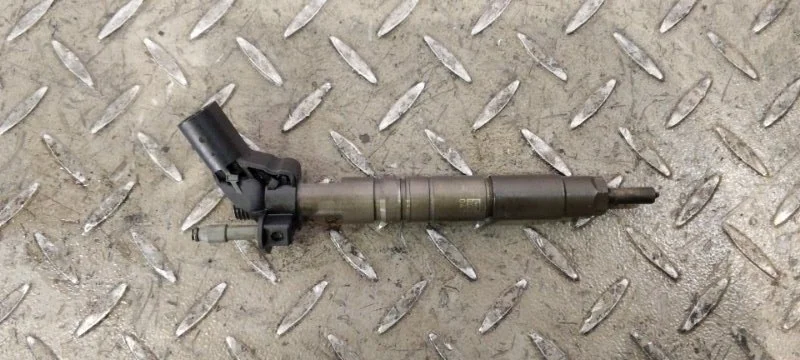 Форсунка топливная Mercedes-Benz R-Class 2012 A6420701187 R251 642.872 3.0 CDI