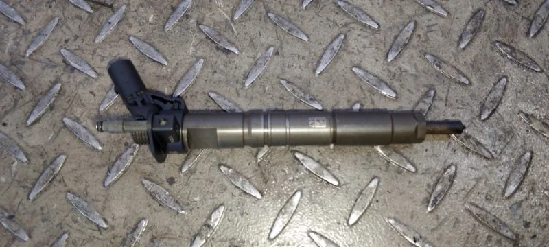 Форсунка топливная Mercedes-Benz R-Class 2012 A6420701187 R251 642.872 3.0 CDI