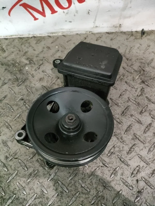 Насос гидроусилителя Mercedes-benz S-Class 2003 A0024668601 W220 3.2 112.944