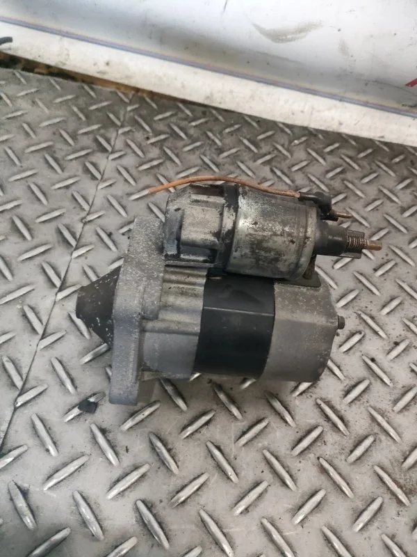 Стартер Renault Megane 2007 8200266777 2 K4M 1.6 16V