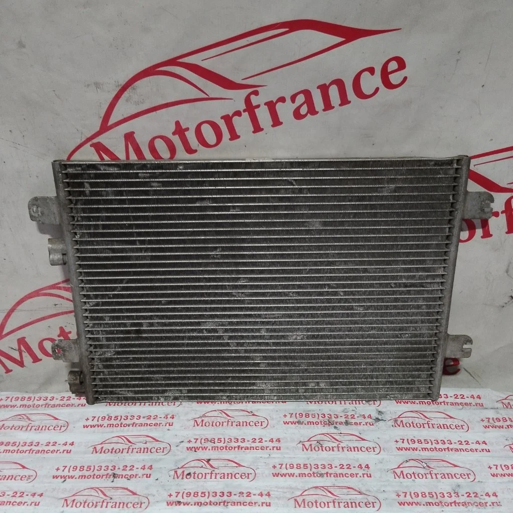 Радиатор кондиционера (конденсер) Renault Megane 2003 8200182361