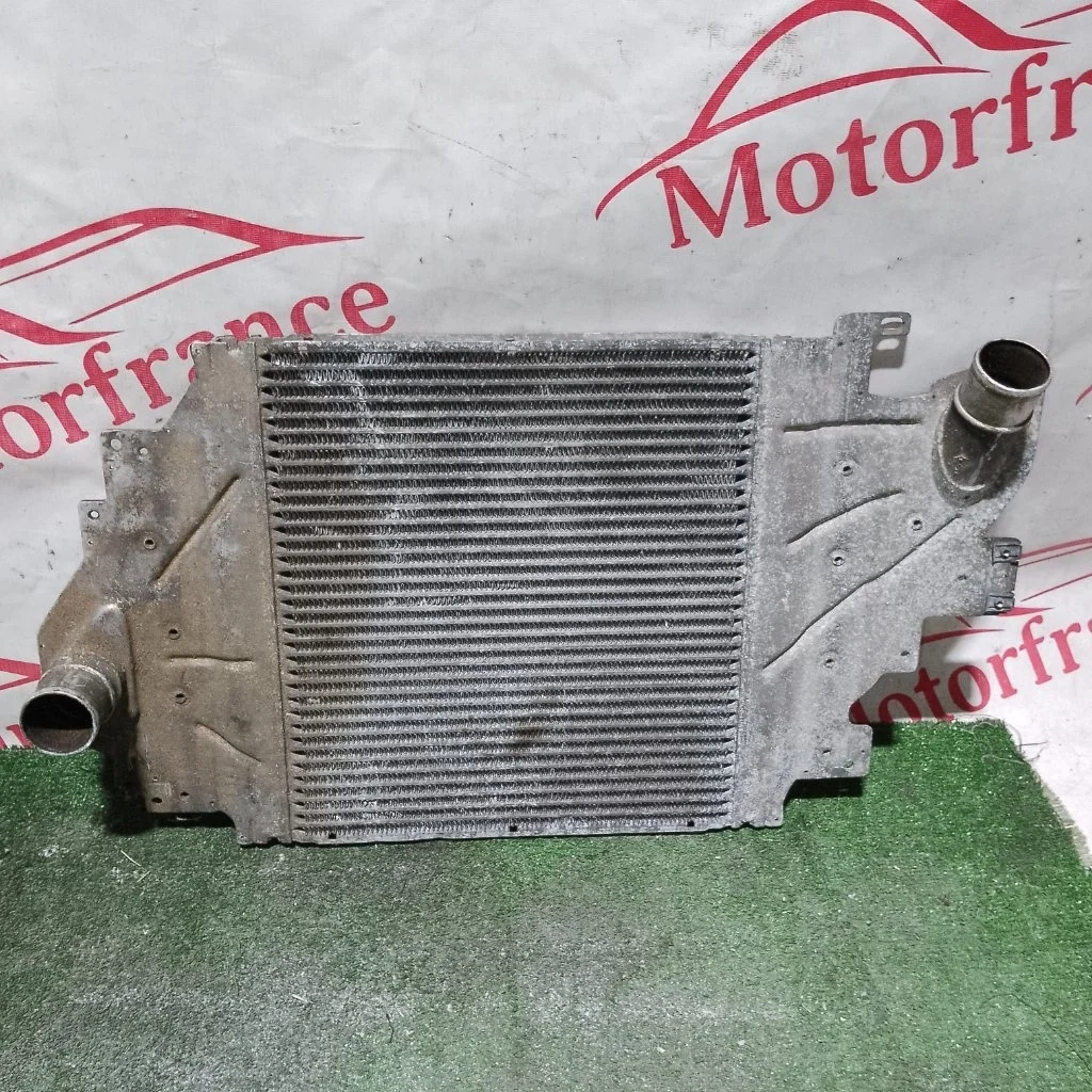 Интеркулер Renault Clio 2007 8200252209 2