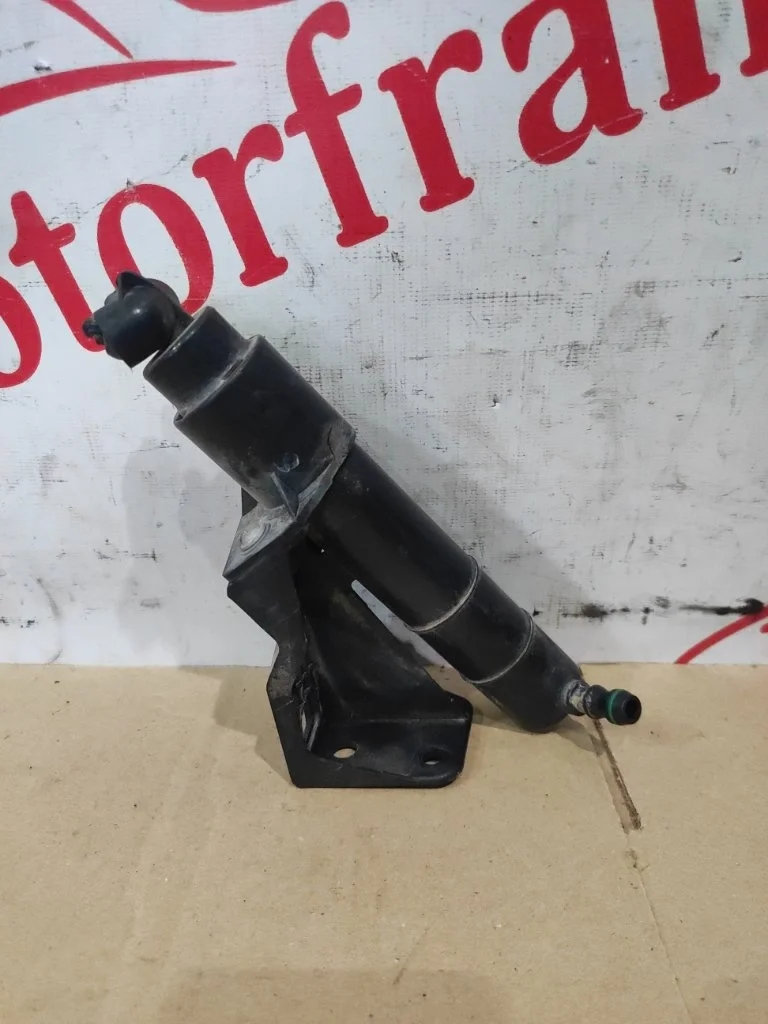 Форсунка омывателя фар Mercedes-Benz M-Class 2005 A1648600647 W164 3.0 CDI OM642.940, правая