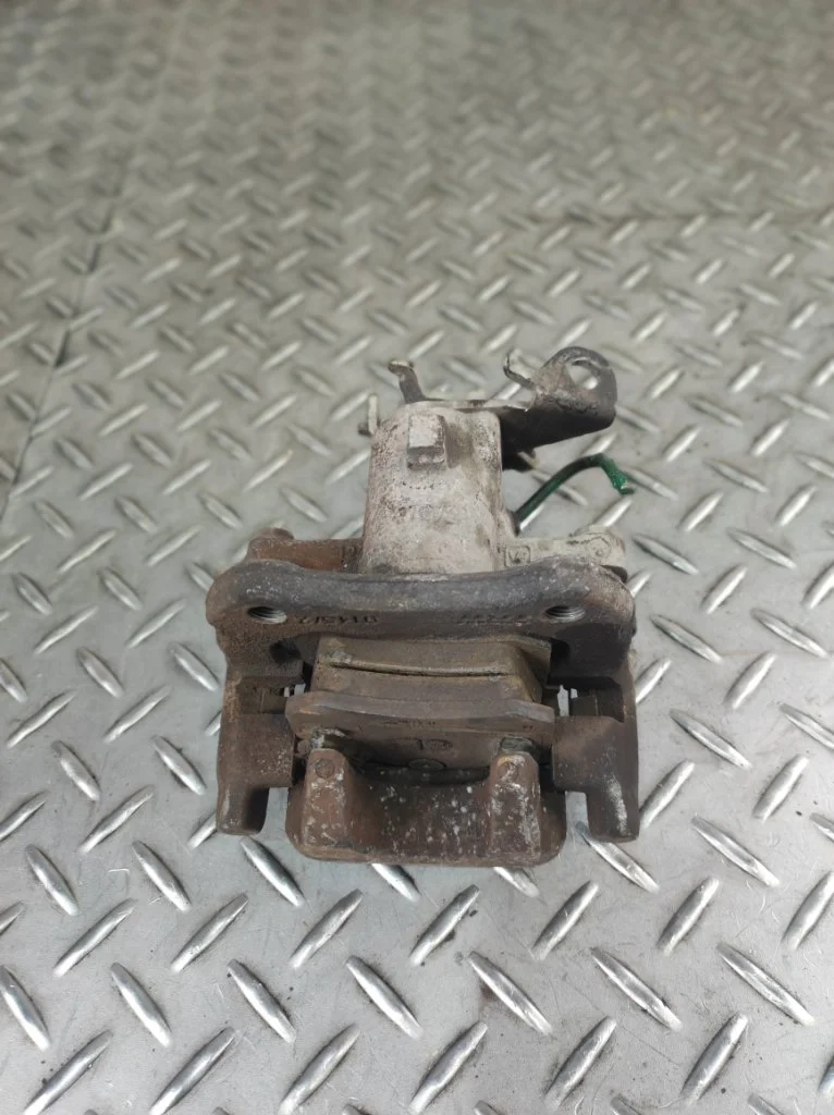 Суппорт тормозной Renault Megane 2004 7701049108 2 1.5 DCI K9K, задний левый