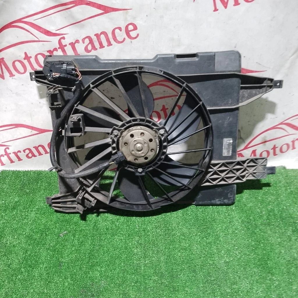 Вентилятор радиатора Renault Megane 8200151465 2