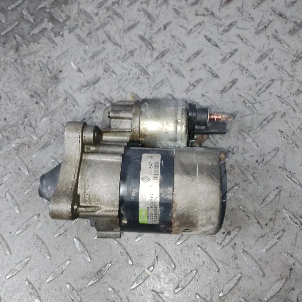 Стартер Renault Megane 8200266777 2 K4M