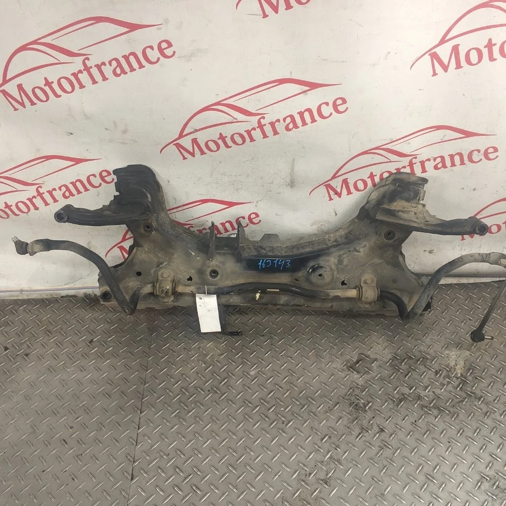 Подрамник передний Ford Fiesta 2012 1758710 MK6