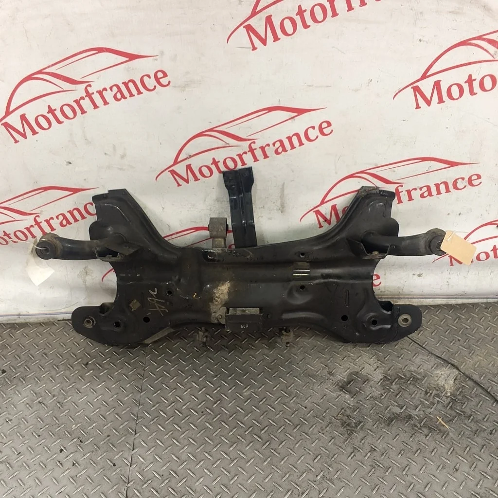 Подрамник передний Hyundai Getz 2005 624001CXXX 1