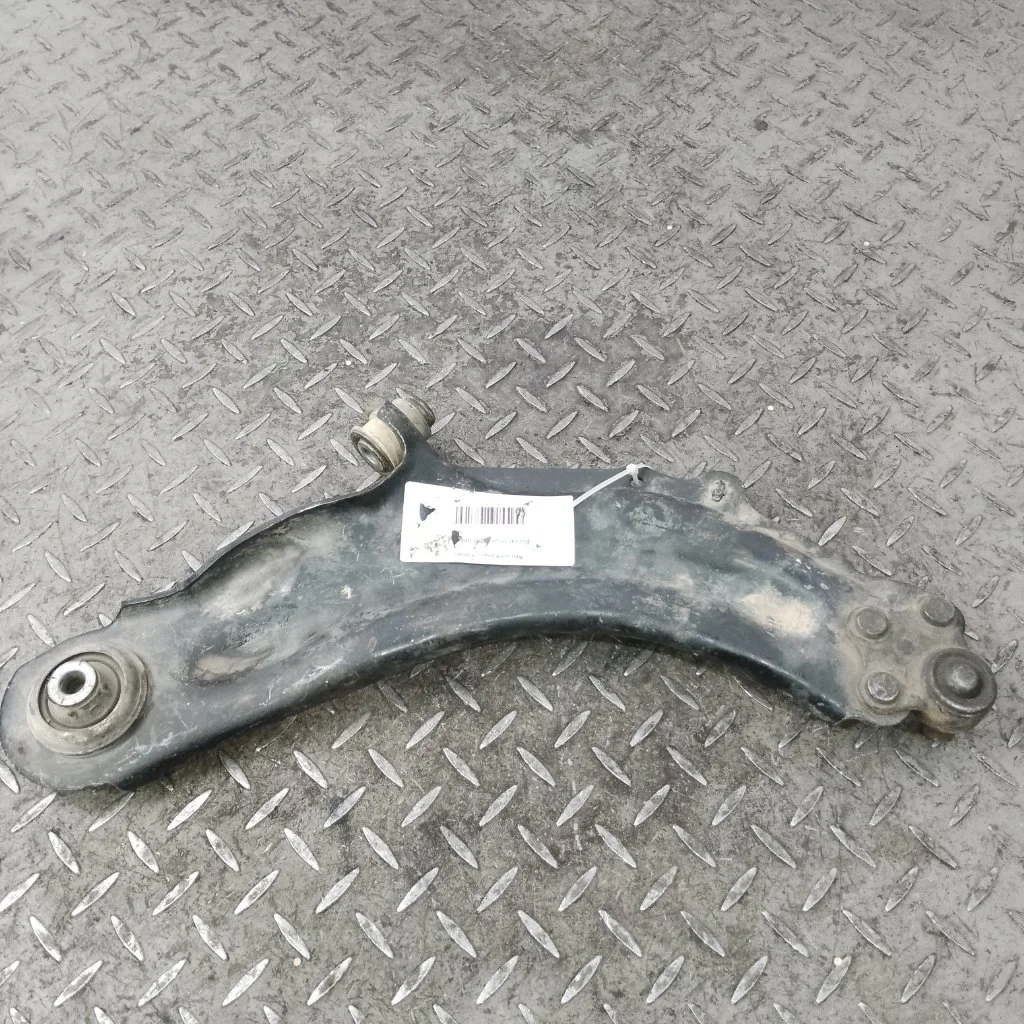 Рычаг передний Renault Kangoo 2008 8200586561 2, левый