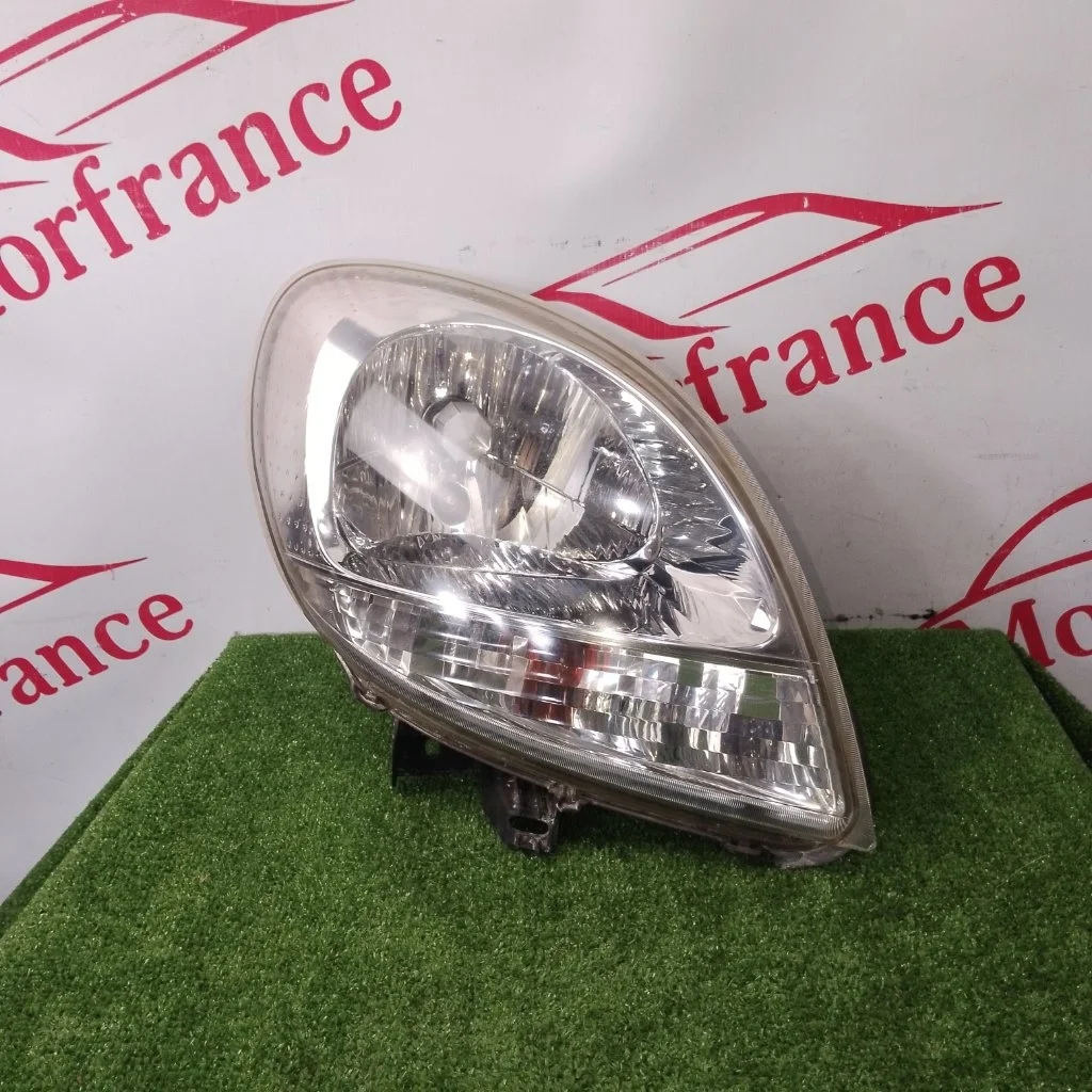 Фара галогеновая Renault Kangoo 8200236591 1, передняя правая