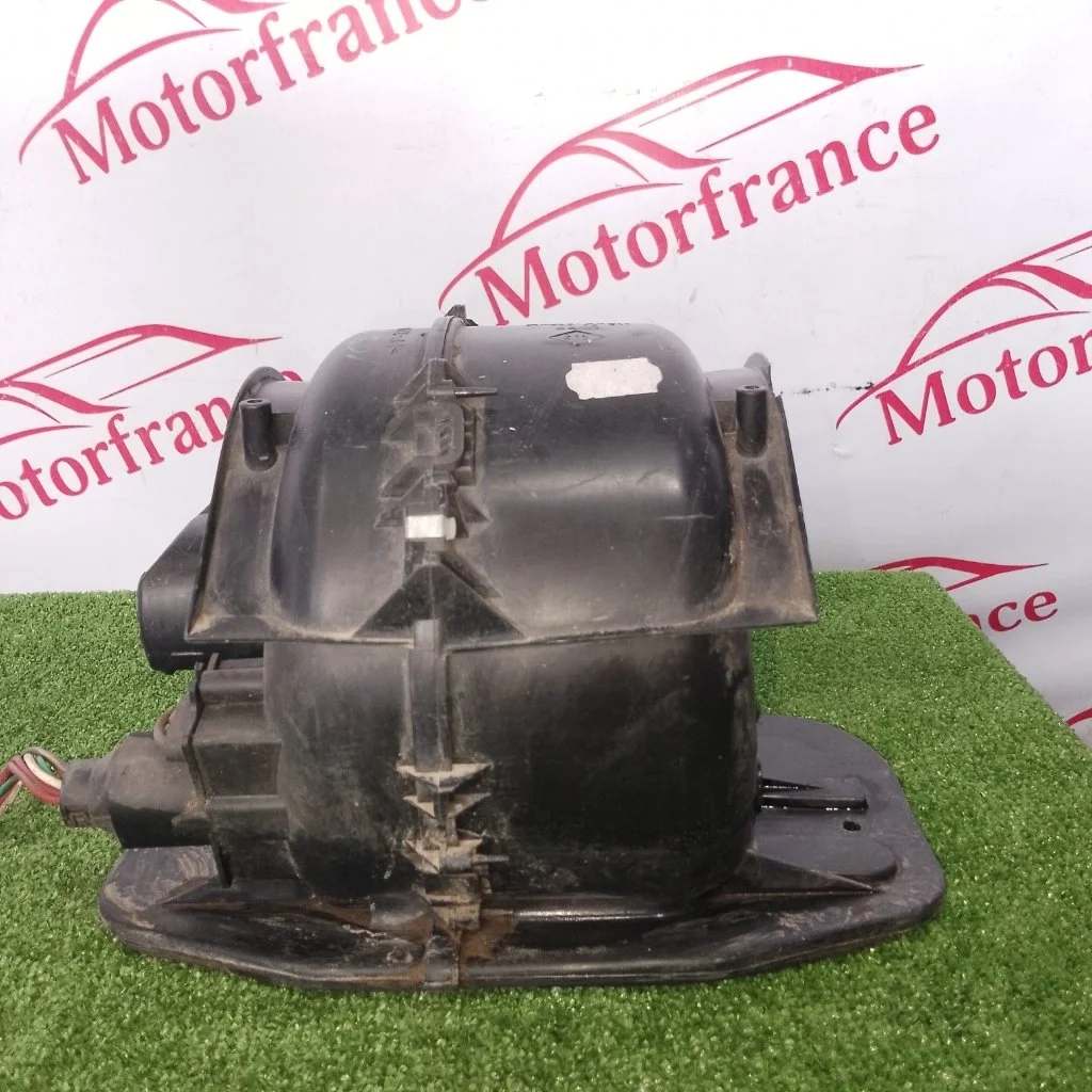 Моторчик печки Renault Kangoo 2003 8200039211 1