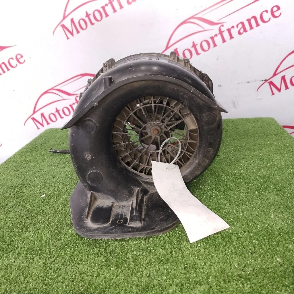 Моторчик печки Renault Kangoo 2001 8200039211 1