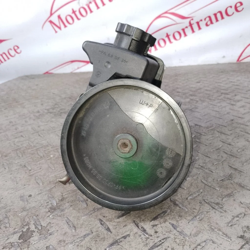 Насос гидроусилителя руля Mercedes-Benz C-Class A0034664101 W203 1.8 M271