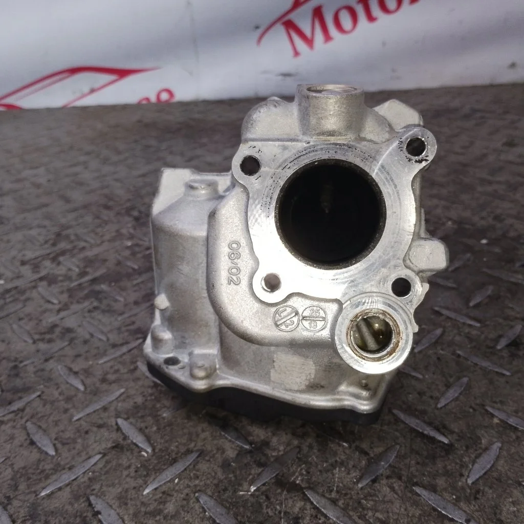 Клапан EGR Mercedes-Benz C-Class A6511400660 W204 2.2 CDI