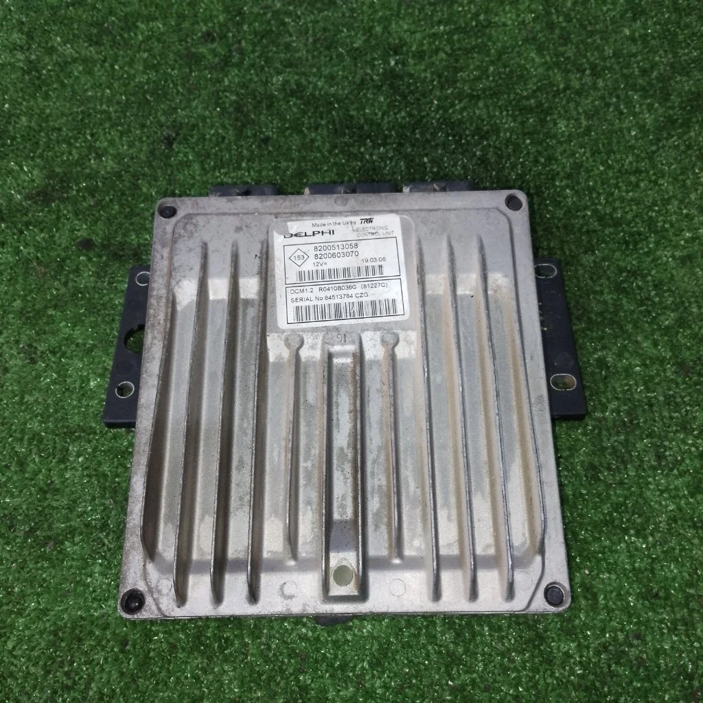 Блок управления двигателем Dacia Logan 2006 8200513058 1 1