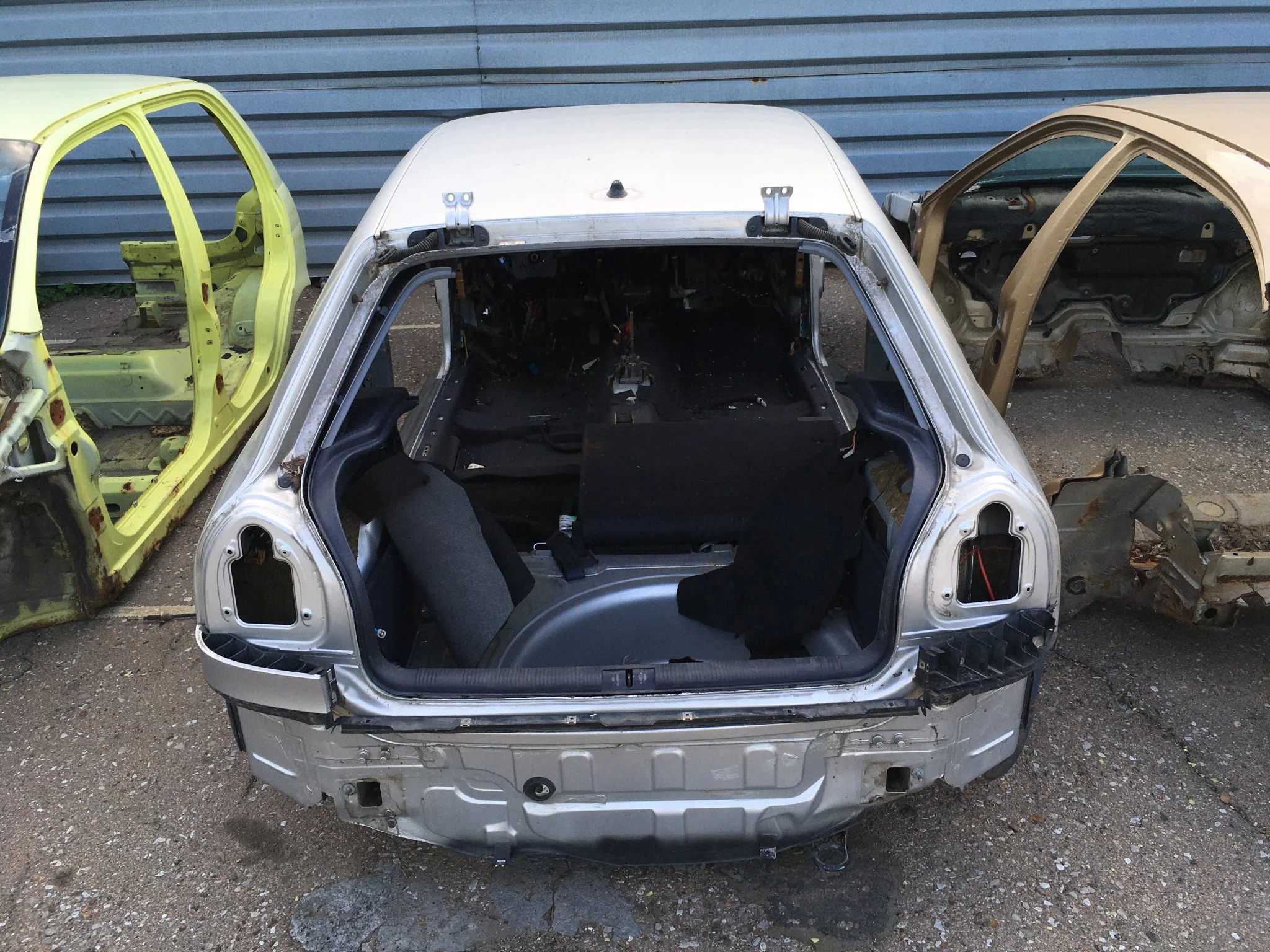 Продажа Audi A3 1.6 (101Hp) (AEH) FWD MT по запчастям