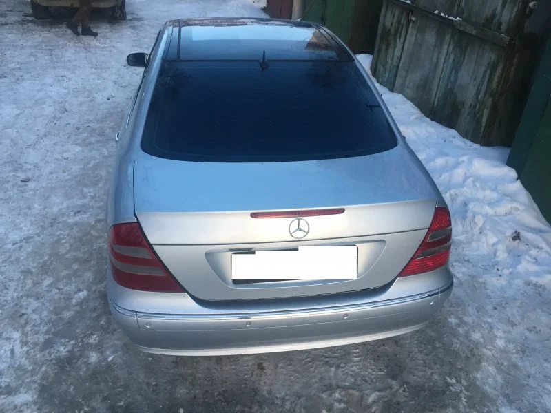 Продажа Mercedes-Benz E class 5.0 (306Hp) (113.967) RWD AT по запчастям