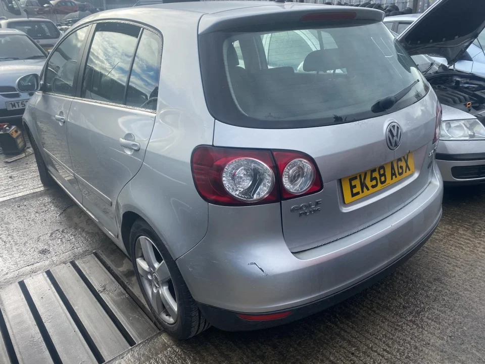 Продажа Volkswagen Golf Plus 1.6 (102Hp) (BSE) FWD AT по запчастям