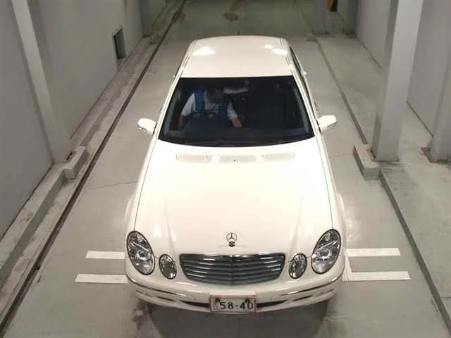 Продажа Mercedes-Benz E class 3.0 (231Hp) (272.944) 4WD AT по запчастям