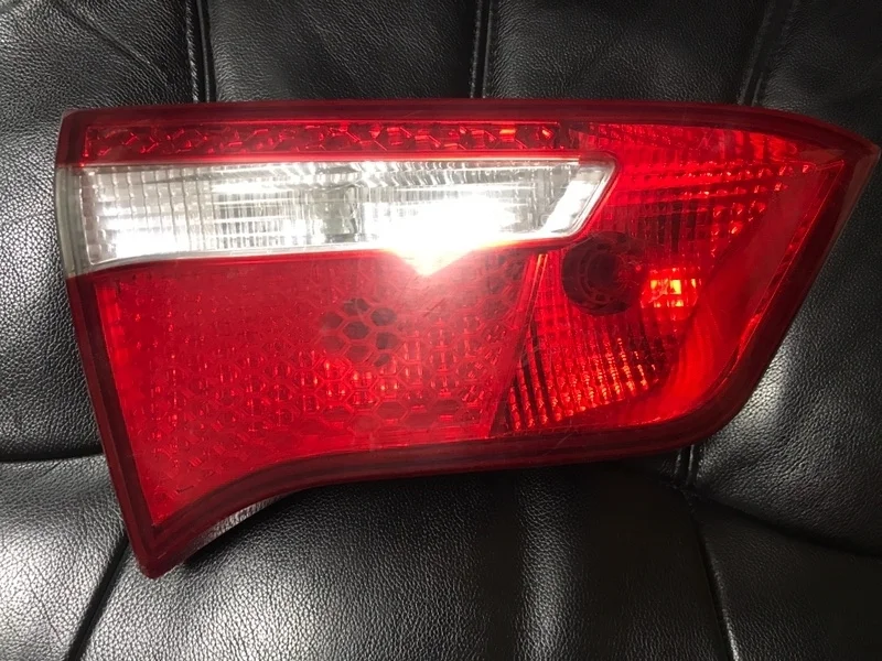 Фонарь внутренний Kia Rio 3 2011 924034X000, левый