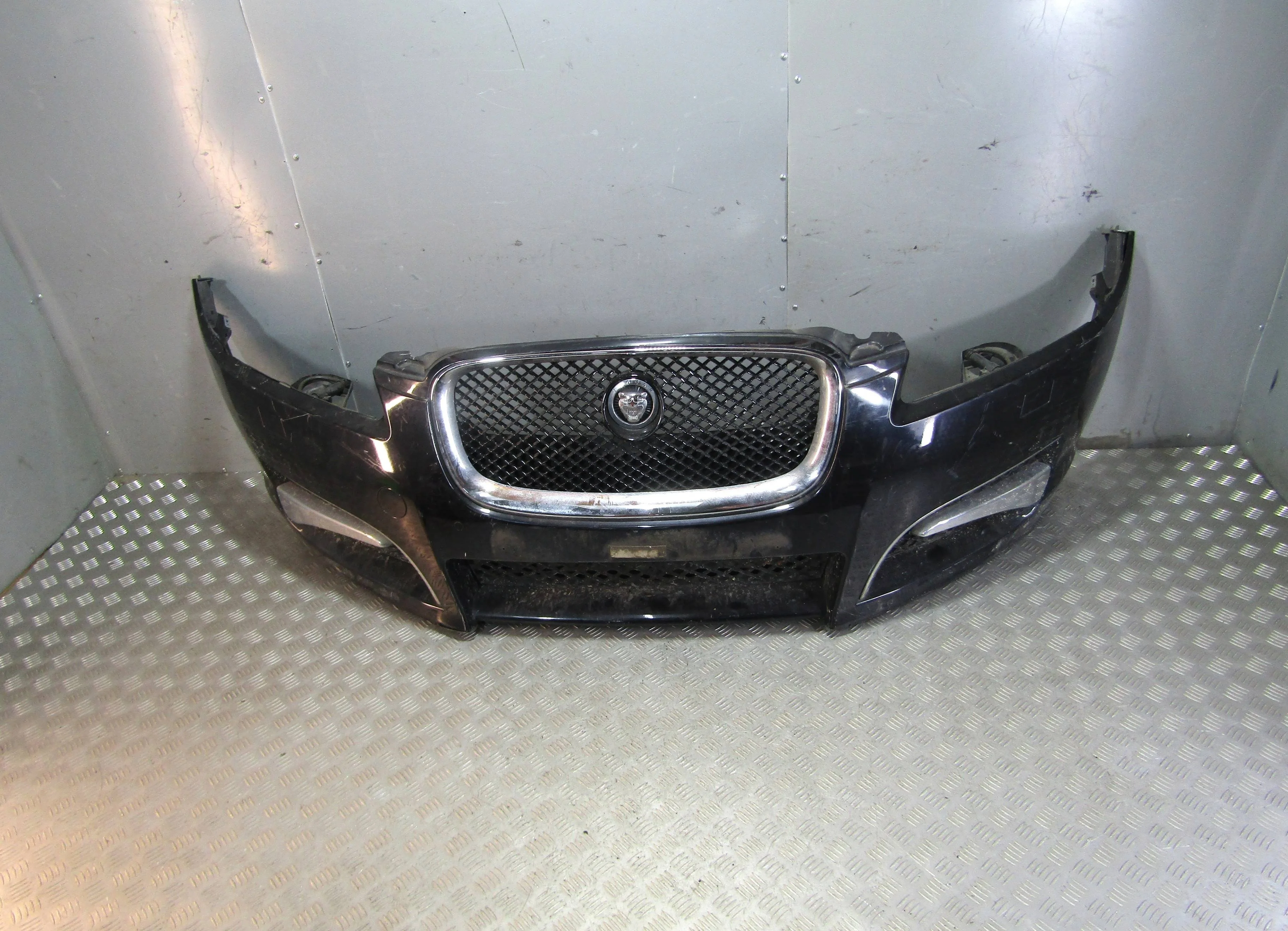 Бампер передний в сборе JAGUAR XF I рестайлинг (2