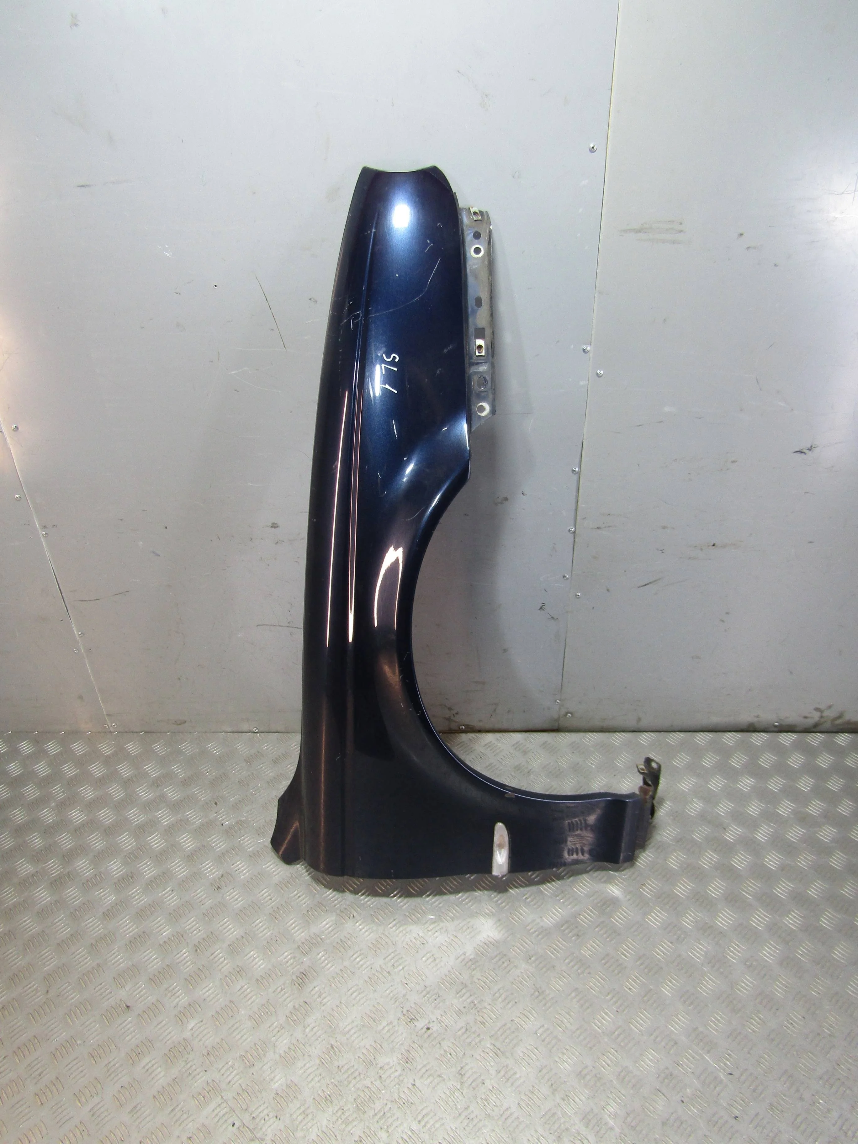 Крыло переднее правое JAGUAR X-type I (2001—2009)