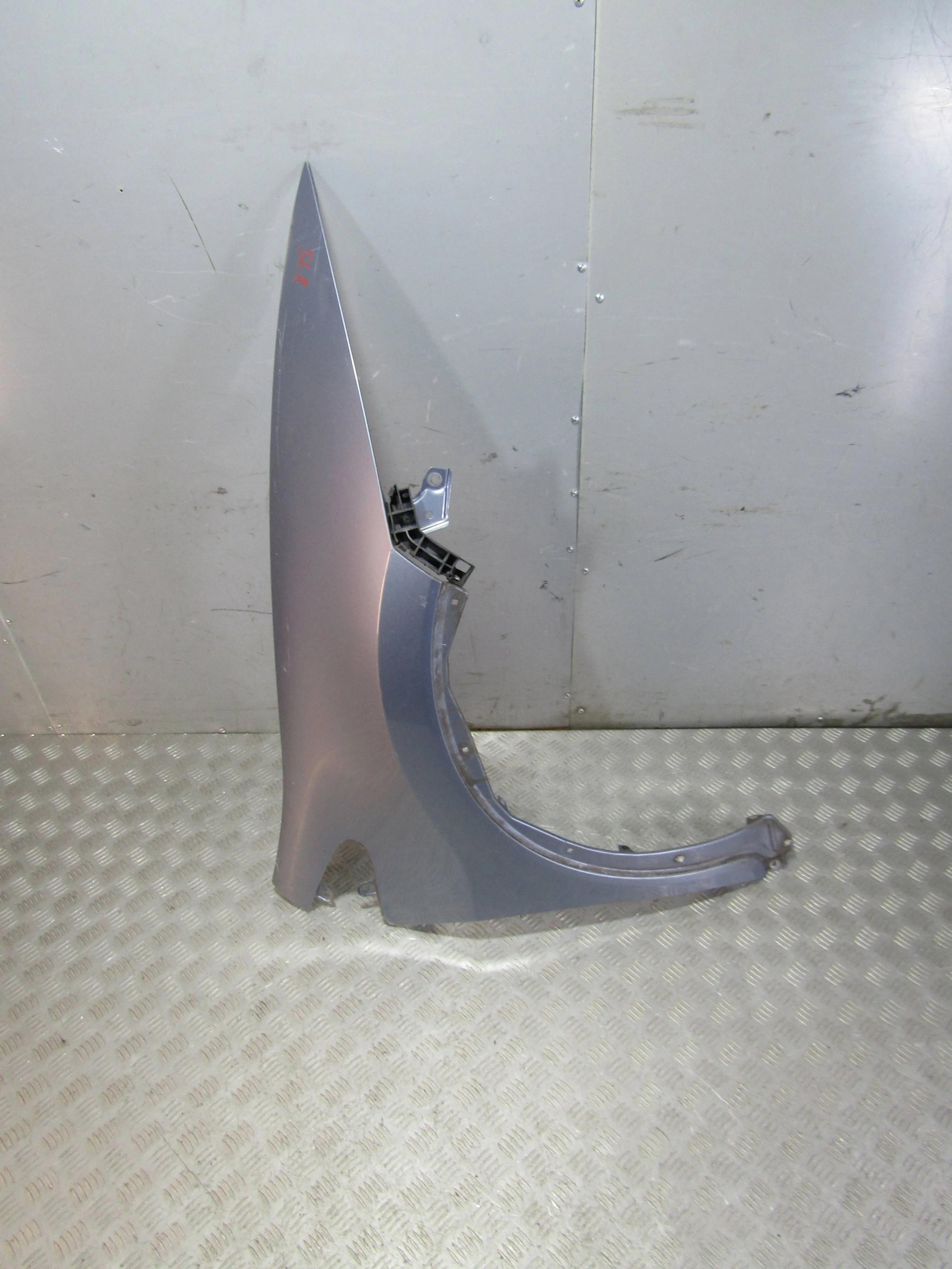 Крыло переднее правое HONDA Civic VIII (2005—2009)