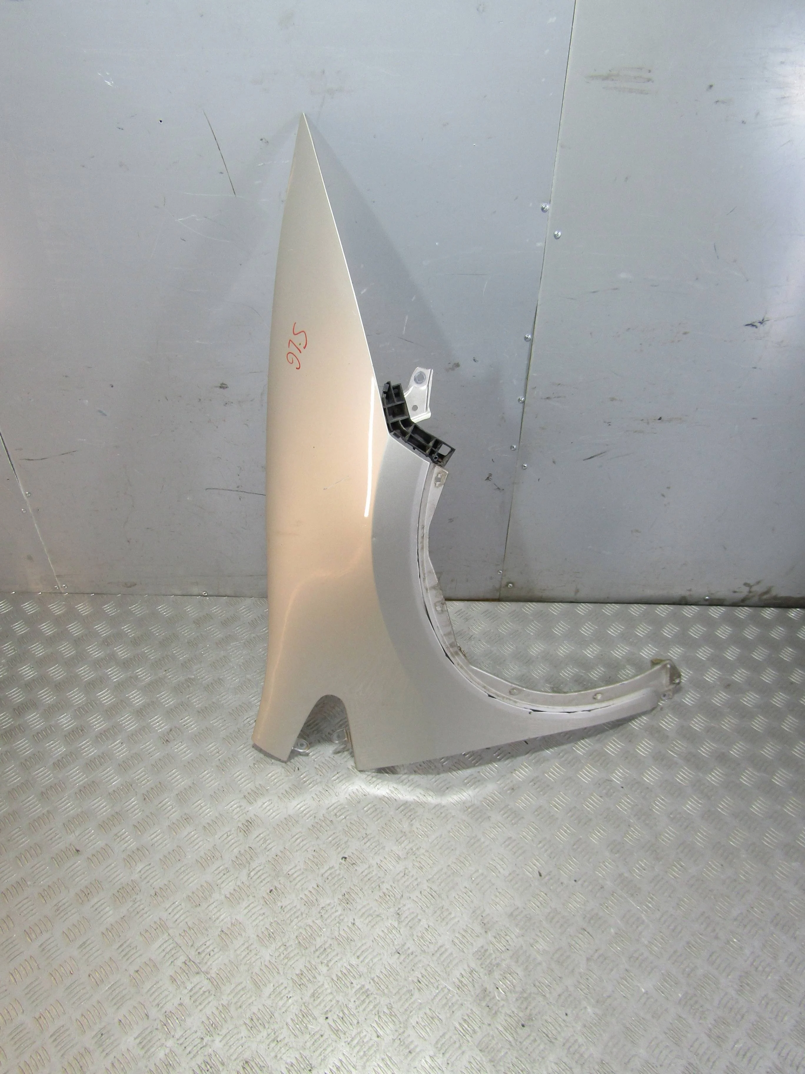 Крыло переднее правое HONDA Civic VIII (2005—2009)