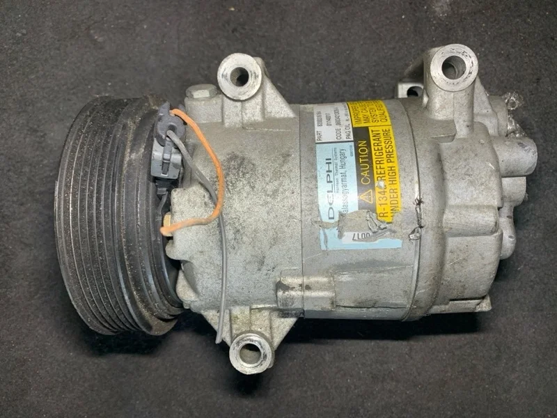 Компрессор кондиционера Renault Megane