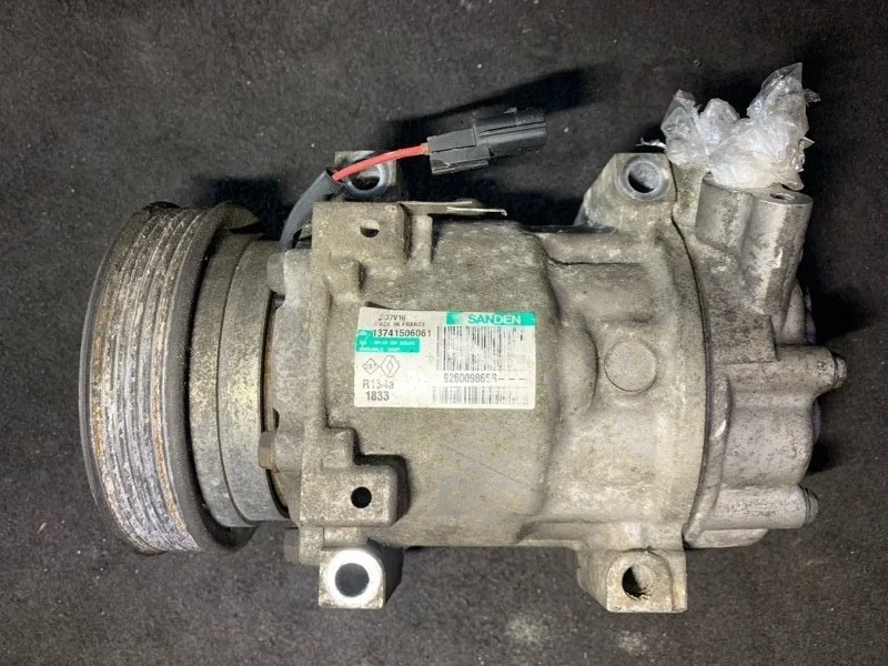 Компрессор кондиционера Nissan Qashqai