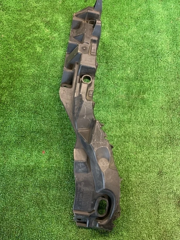 Крепление фары Renault Laguna 2008